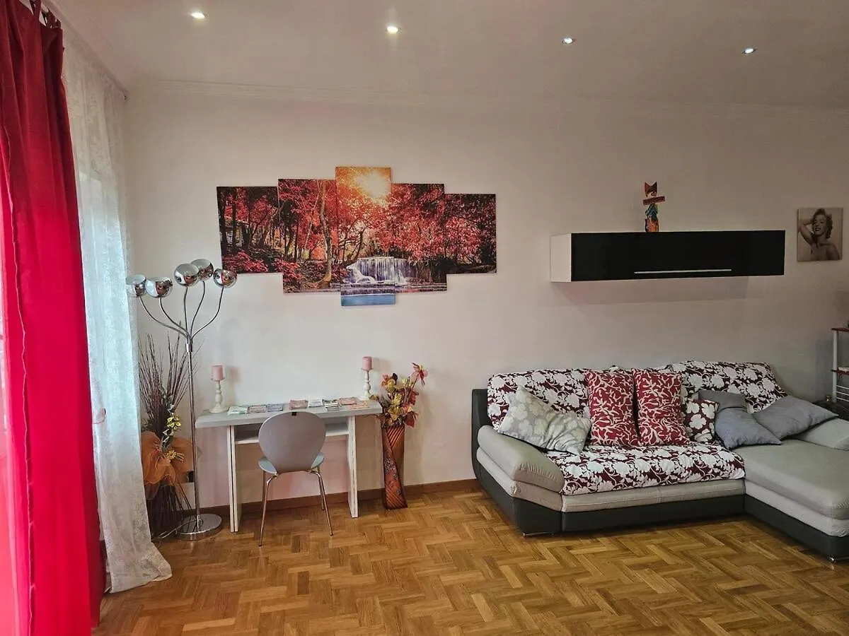 Apartment Tourist Accommodation Rome, Cinecitta