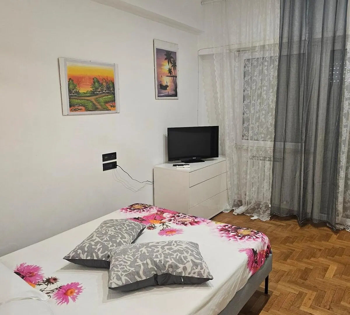 Tourist Accommodation Rome, Cinecitta Apartment